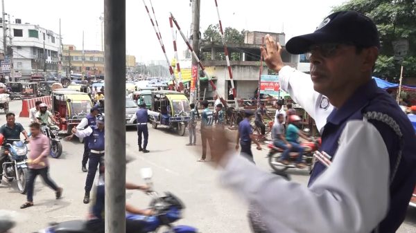 কুষ্টিয়ায় থানার পর এবার ট্রাফিক পুলিশের কার্যক্রম শুরু