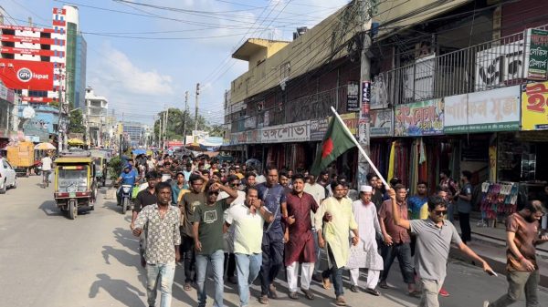 শেখ হাসিনার ফাঁসির দাবিতে যুবদল নেতা শরিফের নেতৃত্বে কুষ্টিয়ায় বিক্ষোভ মিছিল