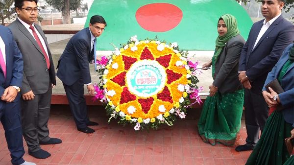 কুষ্টিয়ায় নানা আয়োজনে মহান বিজয় দিবস পালিত